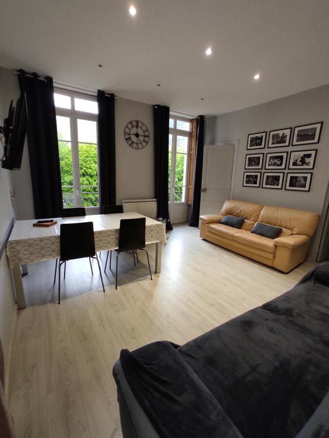 Agreable T2 Au Centre De Luchon Apartment Bagneres-de-Luchon ภายนอก รูปภาพ